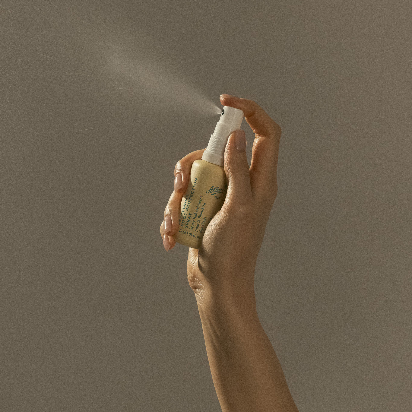 Refreshing Protective Foot Spray