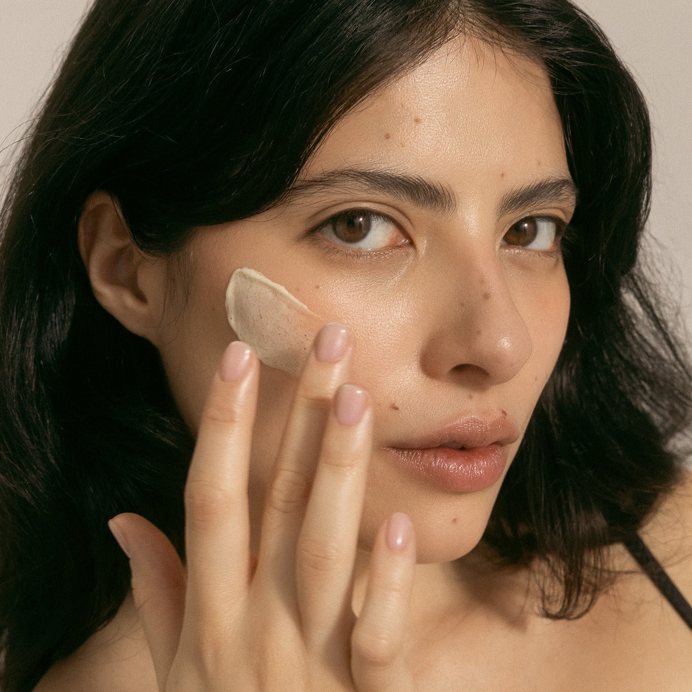 Velvety Polisher with Amber Dust